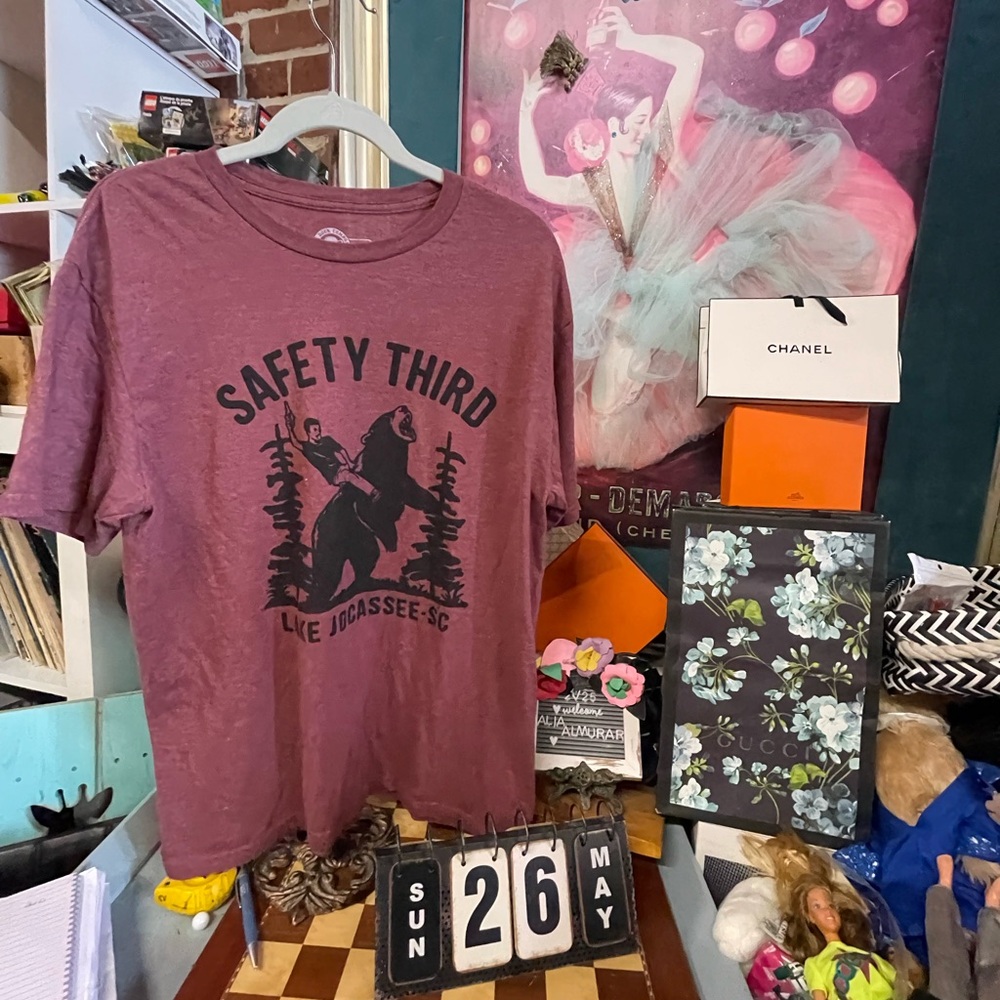SAFETY THIRD - O76,